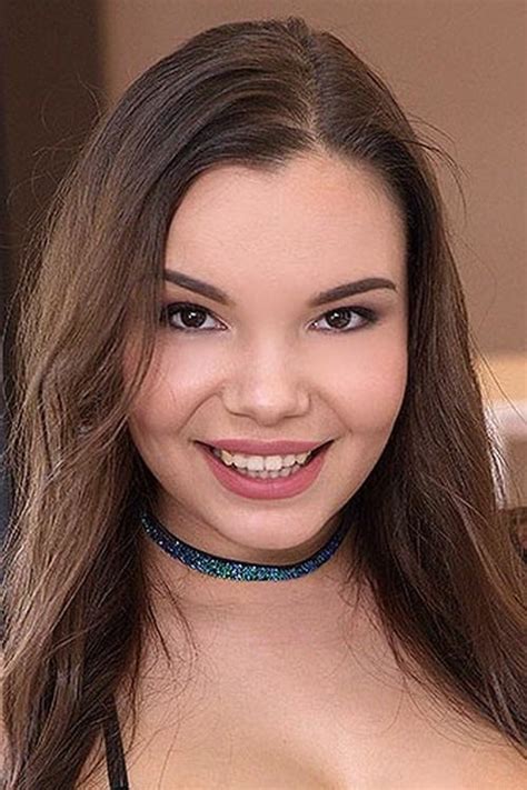Sofia Lee's Videos .
